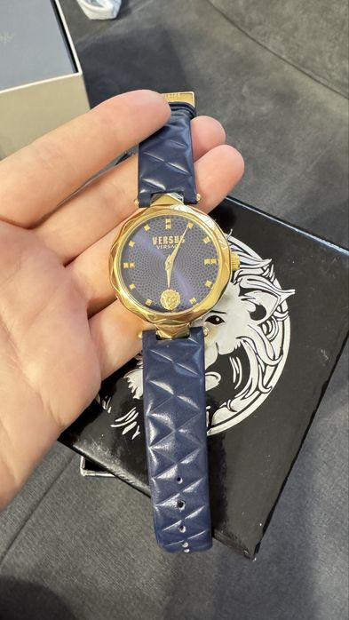 Дамски часовници Emporio Armani/  Versace Versus