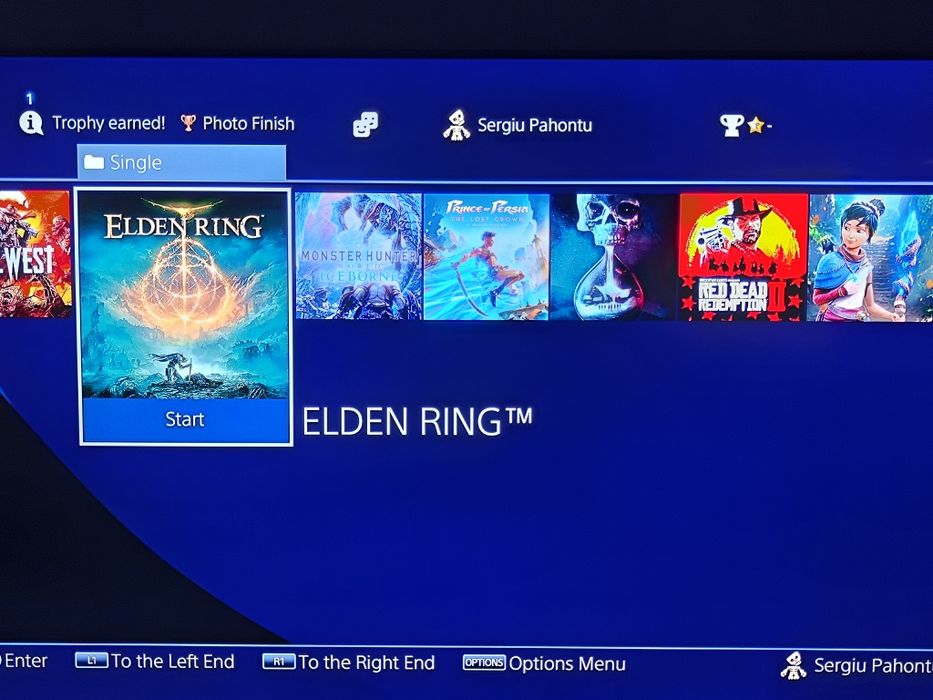 Vând Ps4 Pro 4k CHU-7216B modat ssd 2tb nou + ssd extern