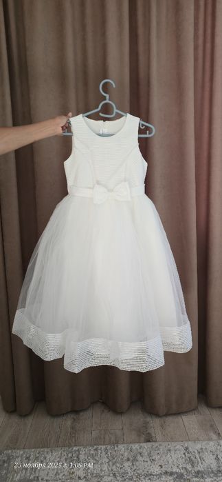 Продам новое детское платье