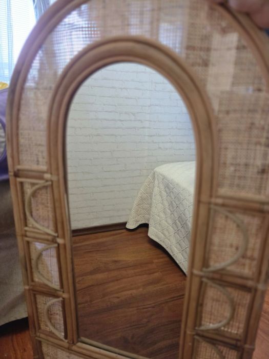 Стенно огледало естествен ратан