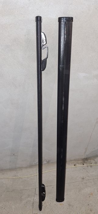 Перемычки на рейлинги автомобиля.