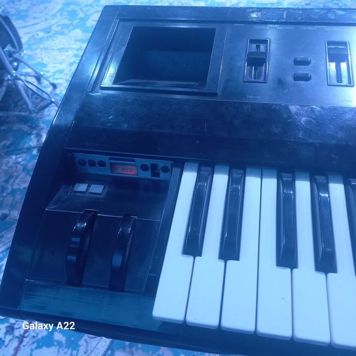 Ts 10 ensoniq sotiladi