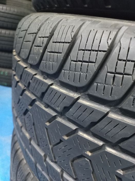 285 40 20 Pirelli Scorpion