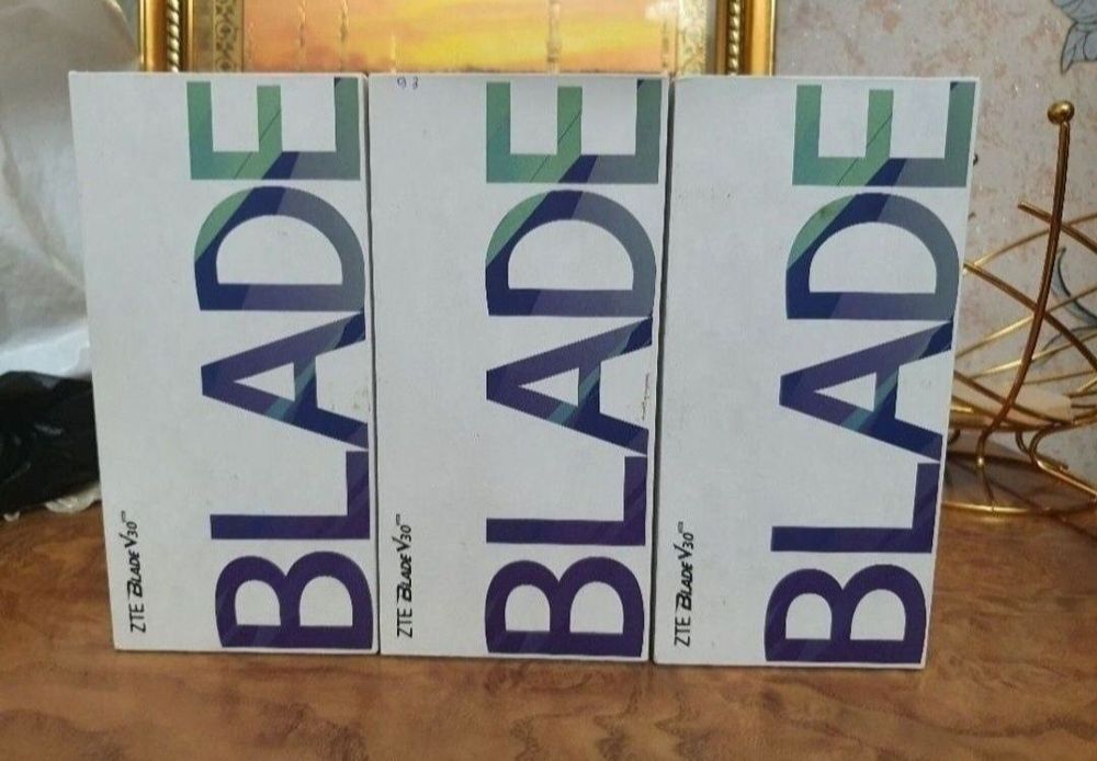 Zte Blade V30 4+4/128GB Black 4G Igravoy Original Karobka Full Noviy