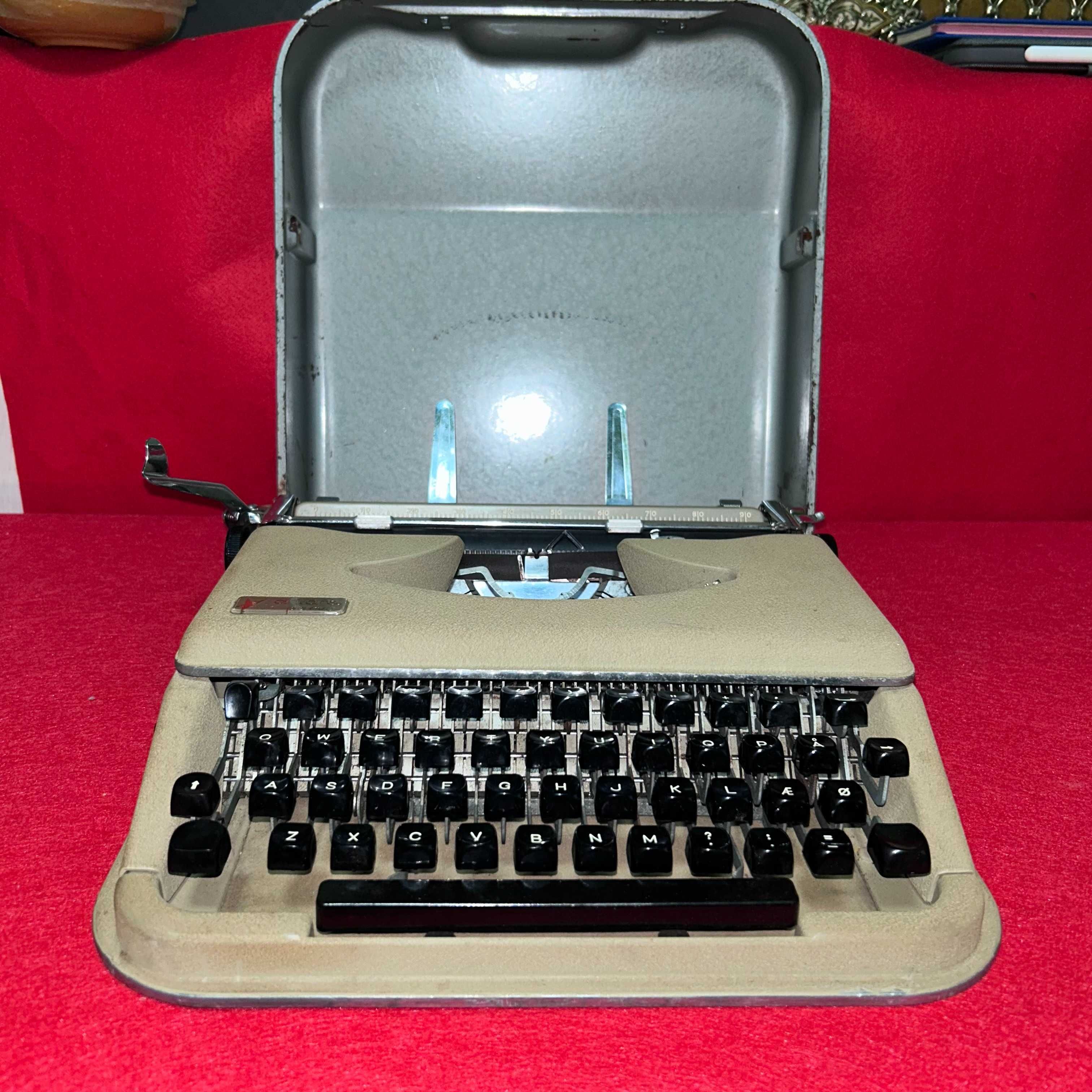 masina de scris crem galben DECOR