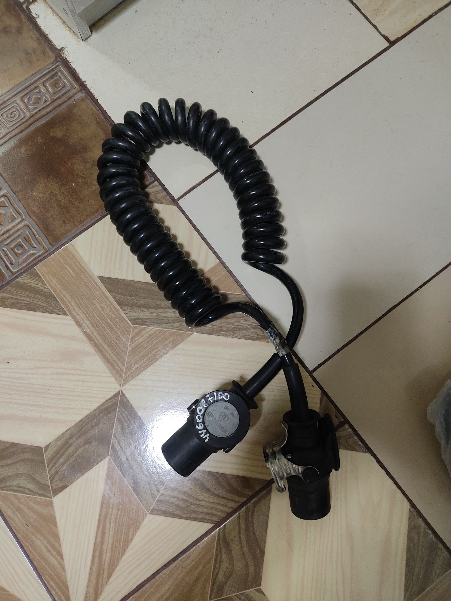Продам гибкий провод для прицепа