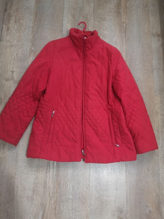 Geacă damă, mărimea M -L.