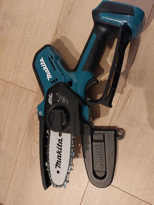 Mini fierăstrău cu lanț Makita DUC101