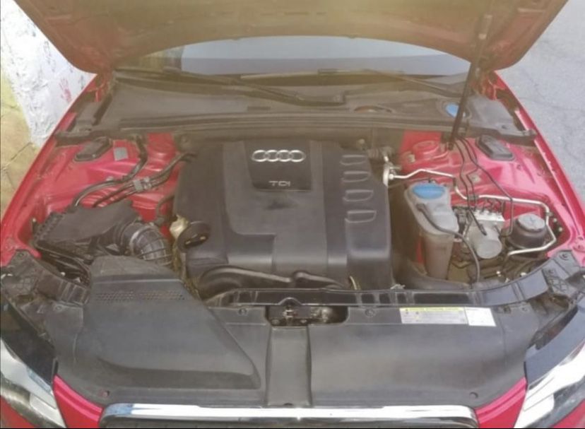 Audi a4 b8 2.0tdi На Части Ауди а4 б8 2.0тди