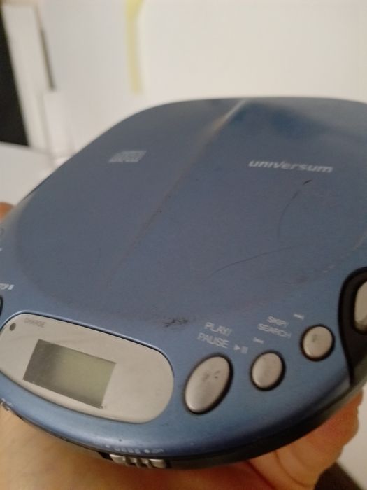 Walk CD player Universum Germany