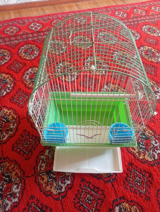 Здравствуйте! Продаётся клетка для птиц.
