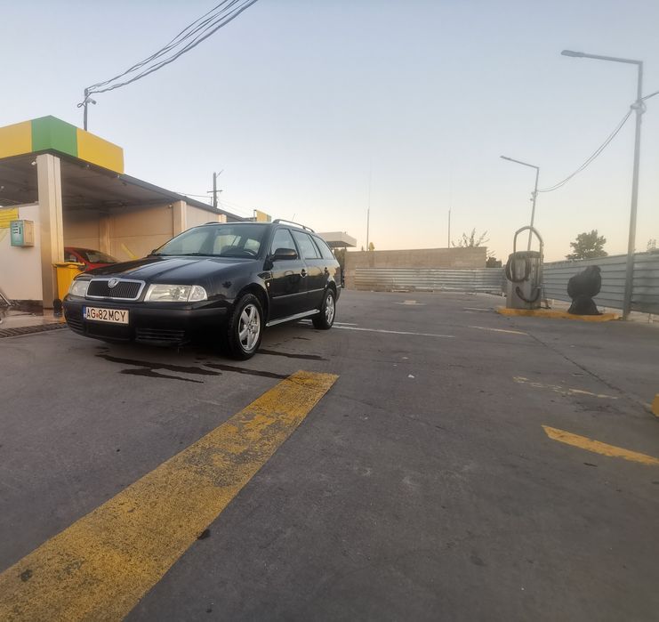 Skoda octavia 1 .