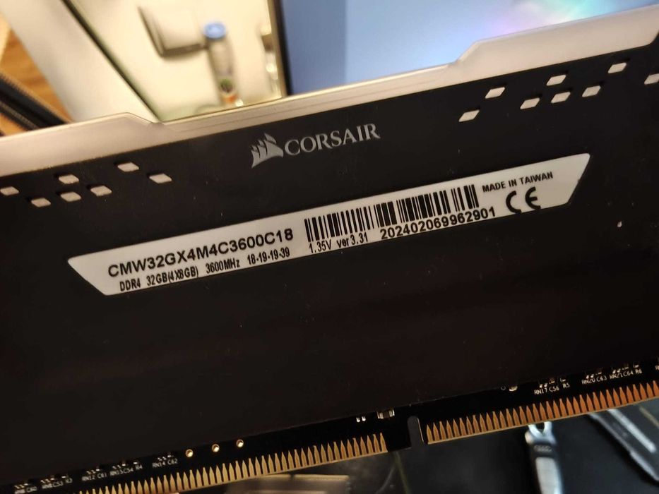 Memorie ram Corsair Vengeance RGB PRO 32GB DDR4 3600MHz
