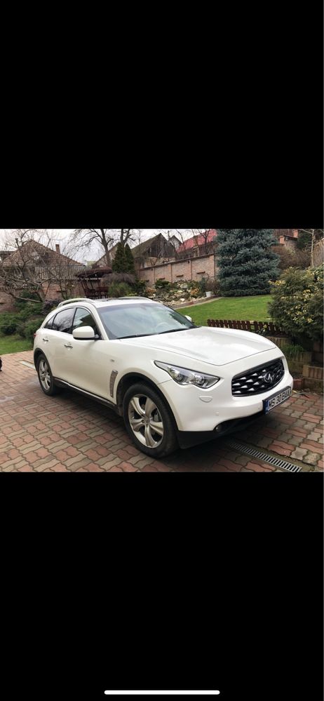 Infiniti FX 30d 2011