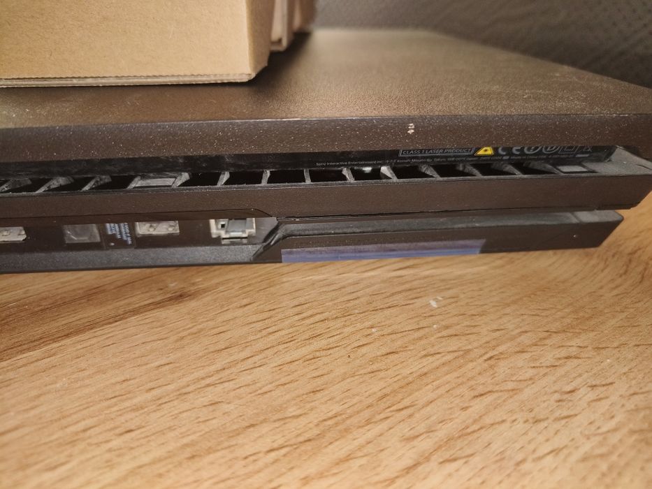 Playstation ps4 pro 1tb 2 manete si jocuri