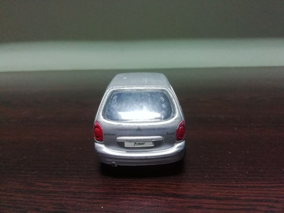 Maisto Citroen Xsara Picasso количка 1/43 Ситроен Ксара Пикасо