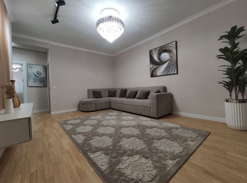 Ц5, Массив Киёт, 3-х комнатная, Цена снижена! Никто не жил!