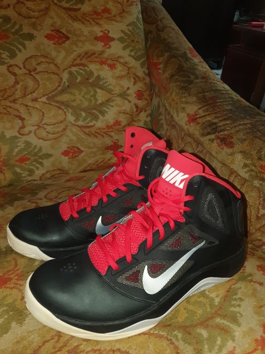 Adidasi Nike Noi