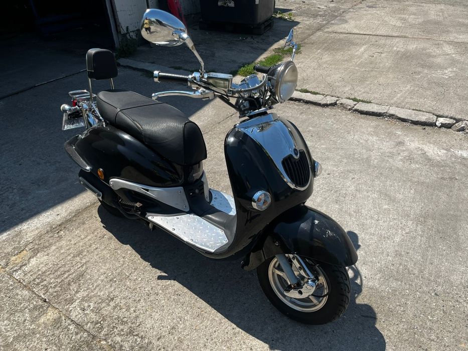 Scuter Retro 125cc ZNEN