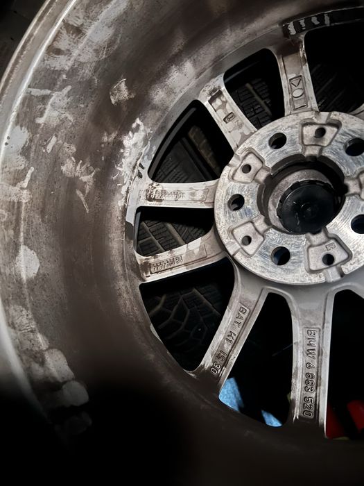 Jante BMW R17 seria 3 - G20 cu cauciucuri de iarna Hankook
