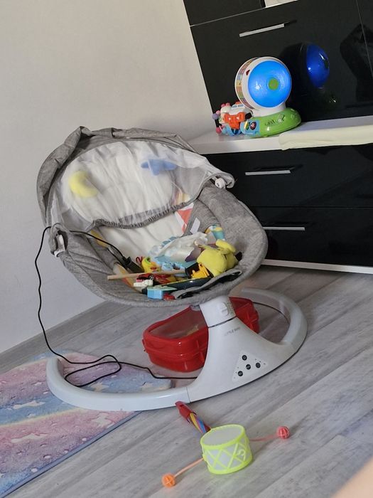 Vând balansoar electric