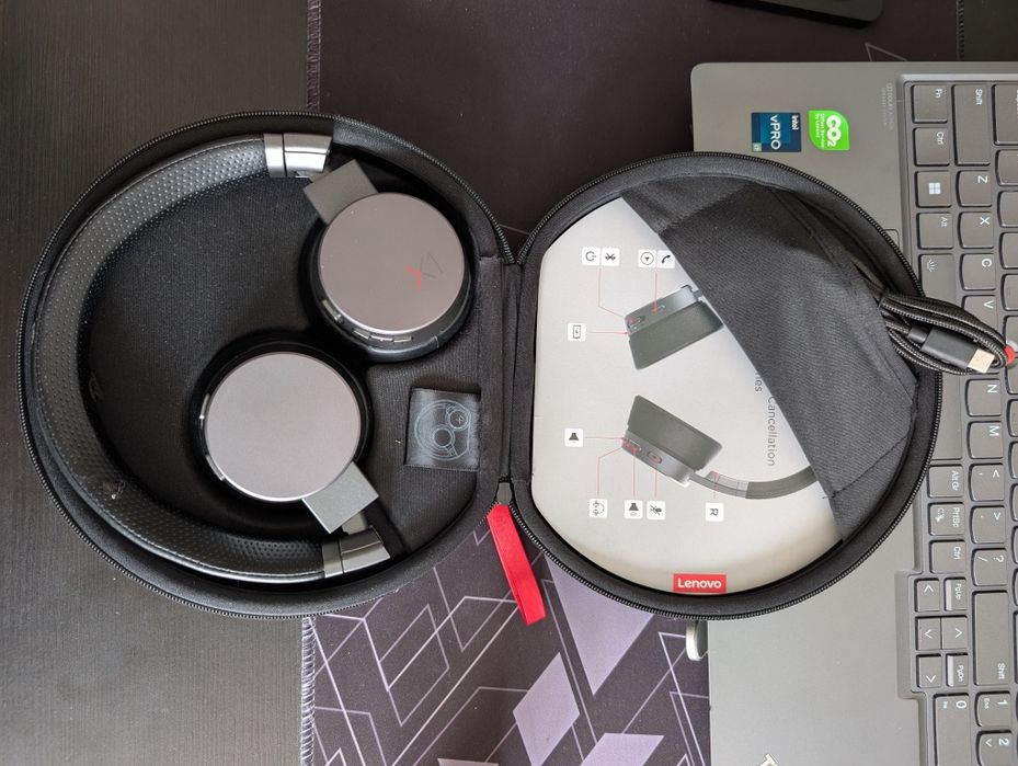 Lenovo X1 headphones 9/10