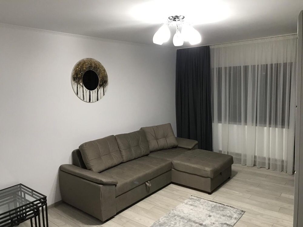 Regim Hotelier Apartament 3 camere, decomandat, 2 bai