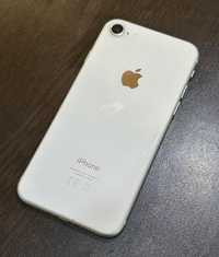 iPhone 8 използван, бял