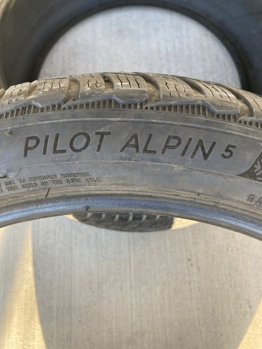 245/40/19 Michelin Pilot Alpin5