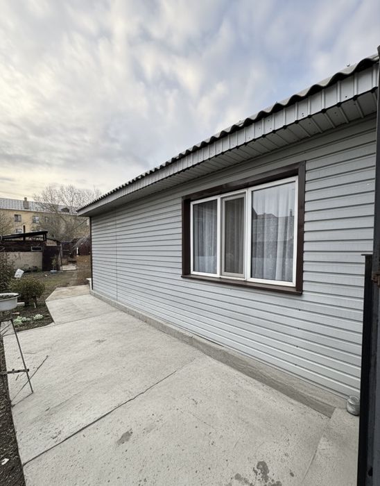 Продаётся дом в центре города.