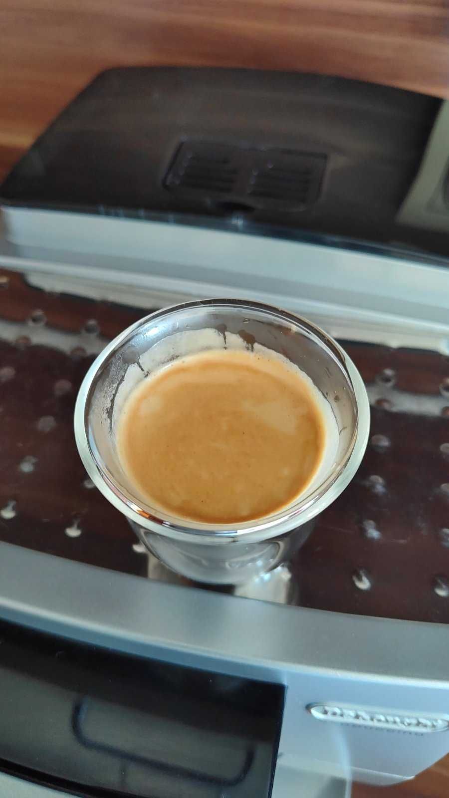 Кафеавтомат Delonghi ECAM 23.450.S