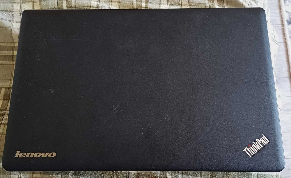 Лаптоп Lenovo Thinkpad E 530