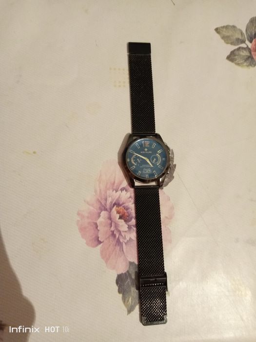 Мужские кварцевые часы Patek Philippe  бу в хорошем рабочем состояние.