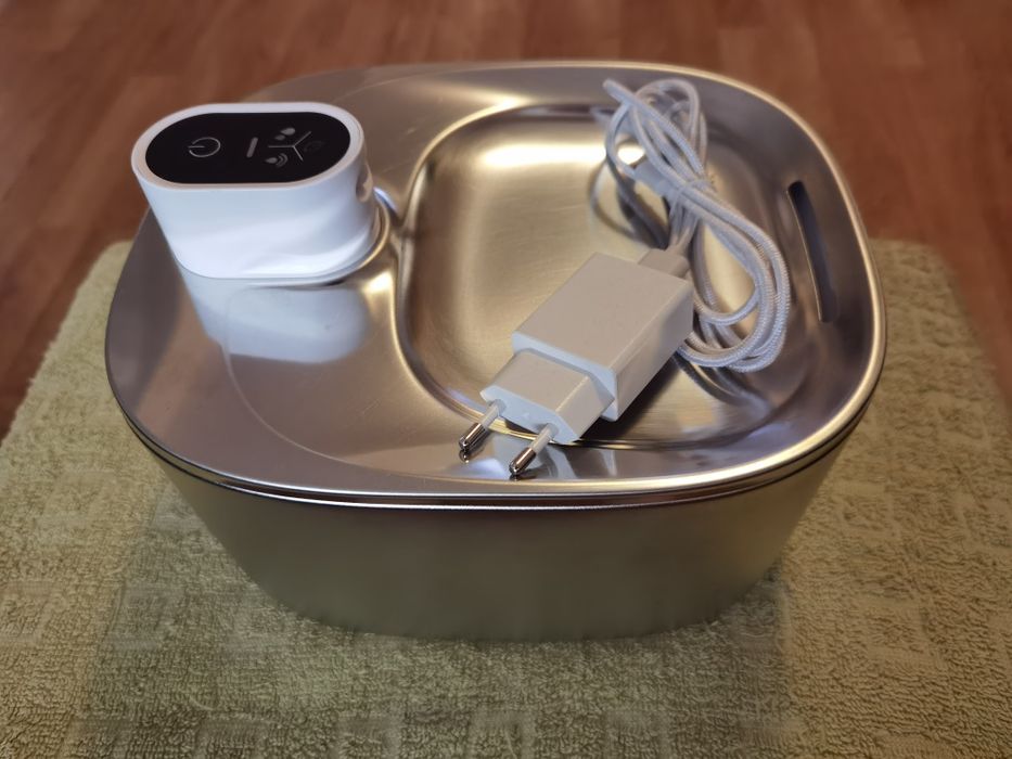 Fantana apa, inox, cu senzor, silentioasa, 4 litri, plus filtre