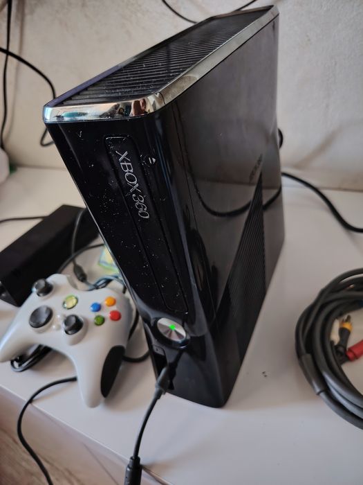 Consola Xbox360 250GB impecabil