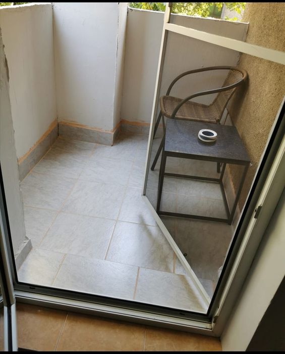 Inchiriez garsoniera Str.Nicolae Bălcesc,decomandată,utilată