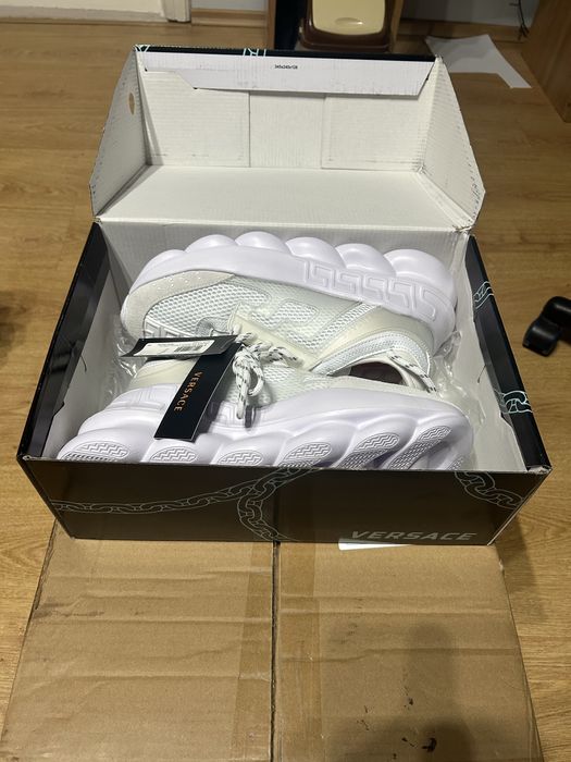 Versace Chain Reaction