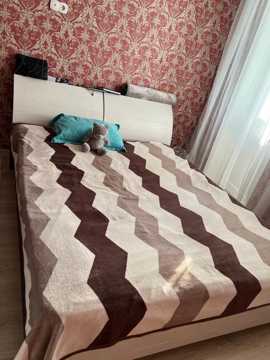продается кровать бу