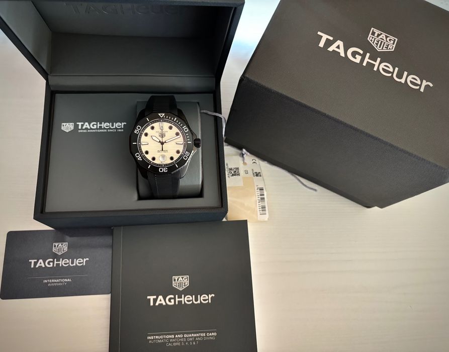 TAG Heuer Aquaracer Professional 300 Nightdiver (WBP201D.FT6197)