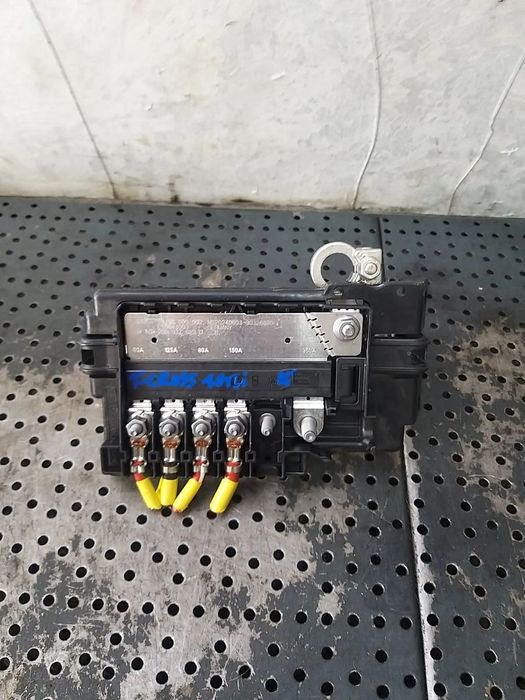 Tablou panou sigurante borna baterie 1.0 tsi vw t cross c11 d31 2q0937548d 2q0937629d