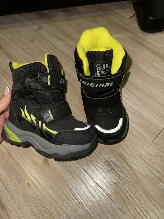 Детский обувь сапожка