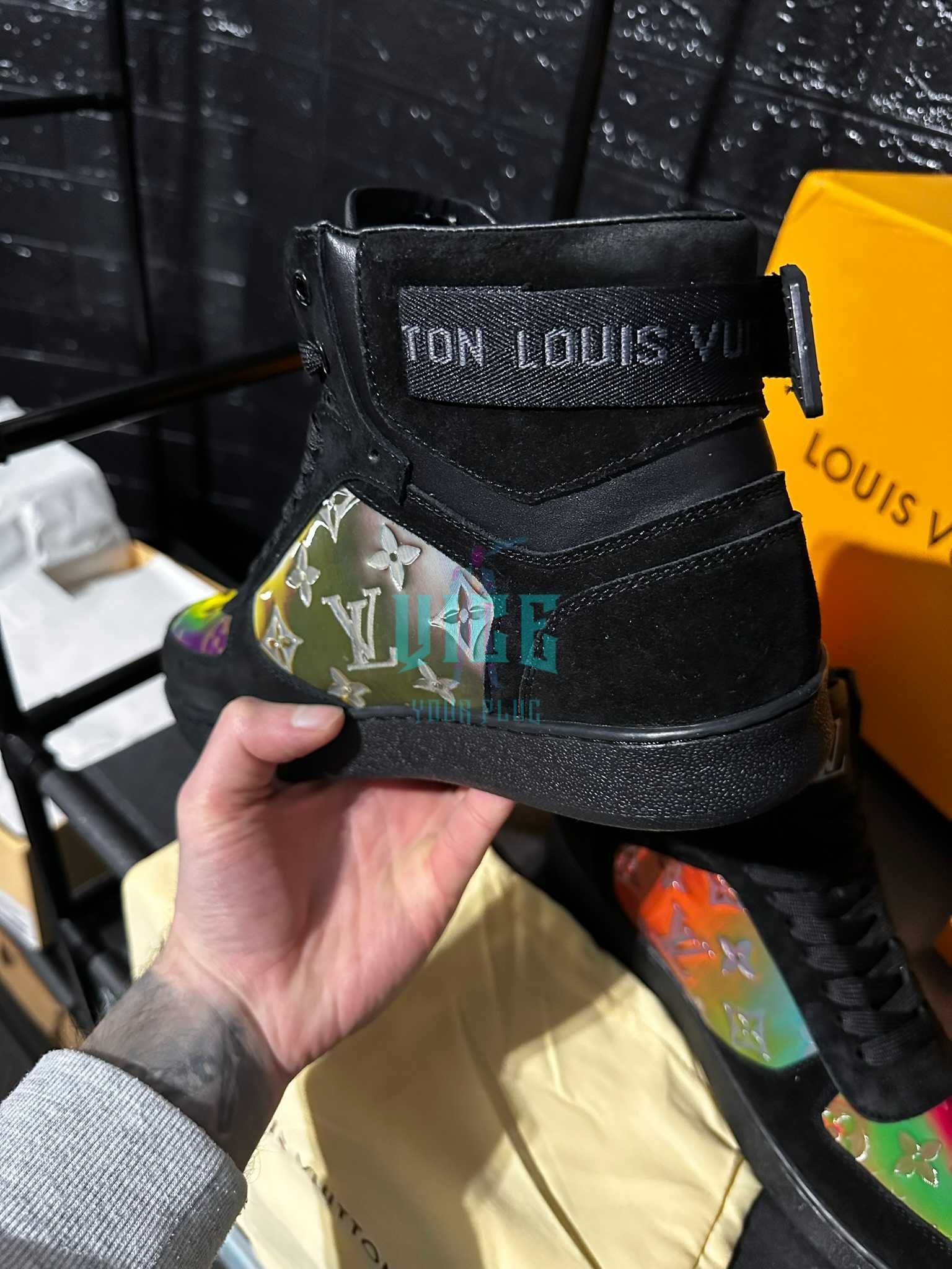 Ghete / Adidași Louis Vuitton Rivoli Iridescent [VICE YOUR PLUG]
