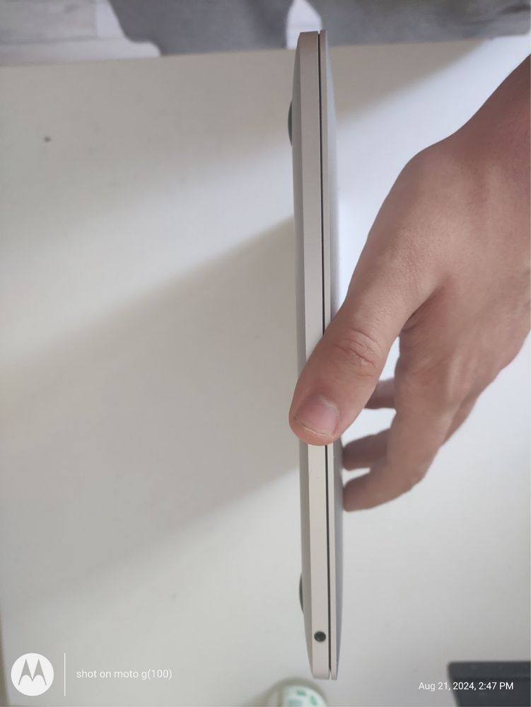 2020 Apple MacBook Pro Intel Core i5