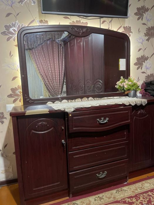 Спальный гарнитур б/у