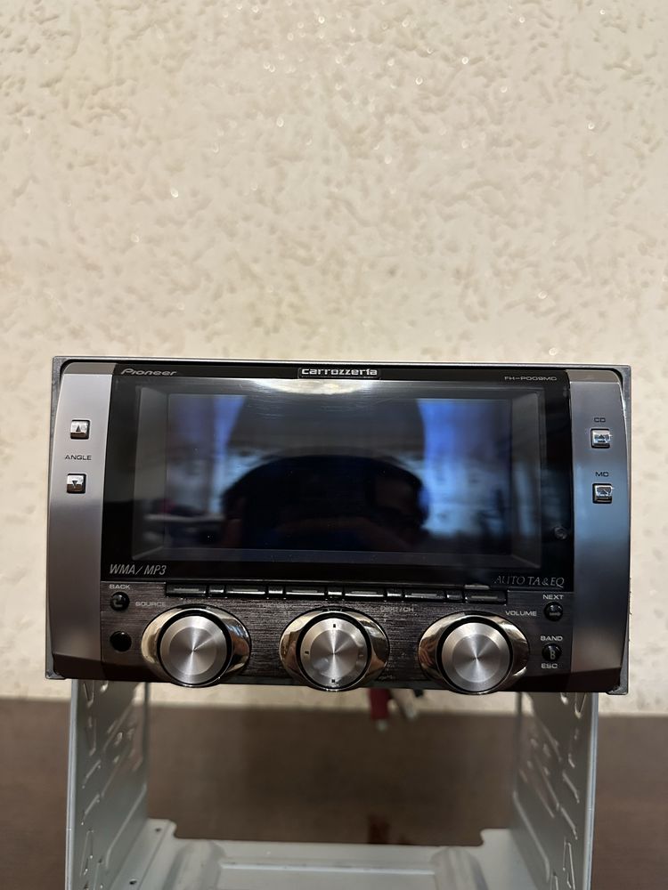 Pioneer Carrozzeria FH-P009MD magnitafon sotiladi. Blutusi bor.