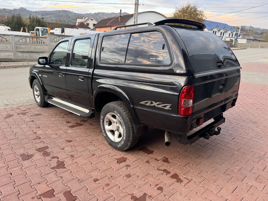 Mazda B2400  , 4x4 , 2005