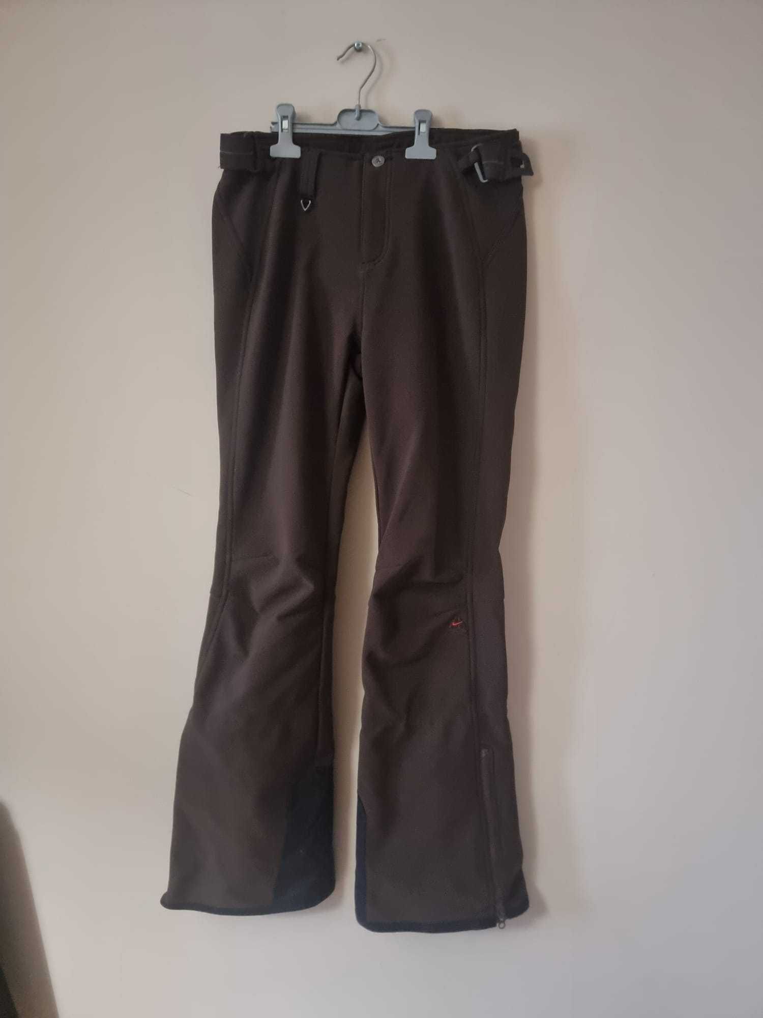 Pantaloni schi Nike ACG- Outer Layer 3- femei, mărimea M