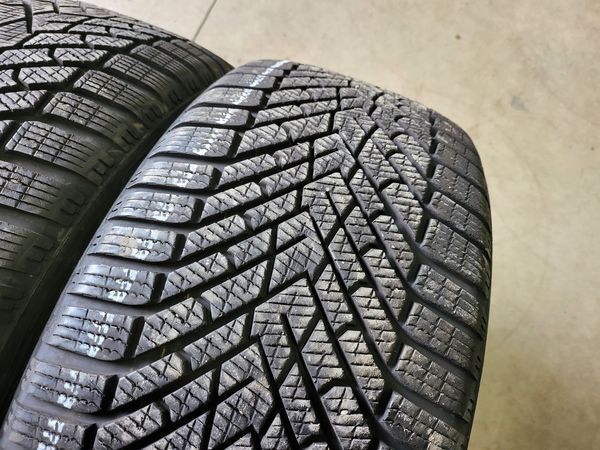 295/40/20//265/45/20 Pirelli