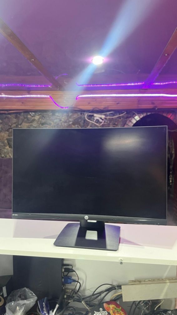 Продается 2 Монитора HP по 40 к