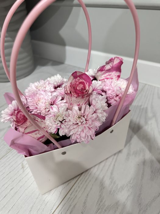 Цветы 3000 теңге букет,корзина